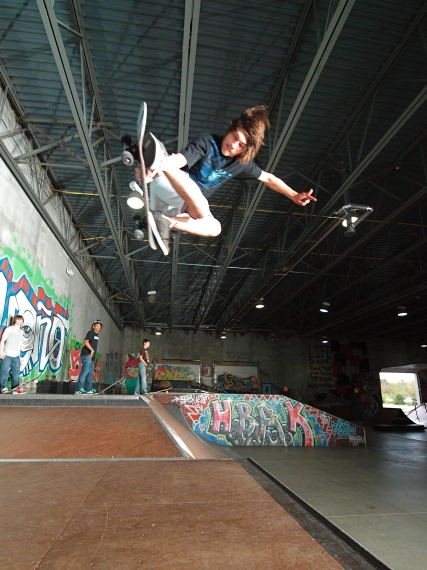20080515_OllieCoSkate_036.jpgw427h570