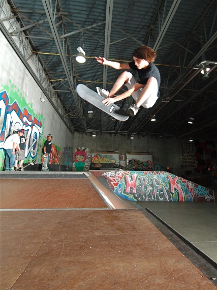 20080515_OllieCoSkate_067.jpgw427h570