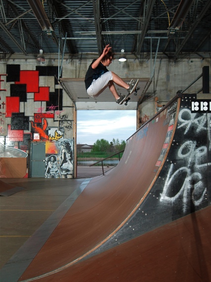 20080515_OllieCoSkate_104.jpgw427h570