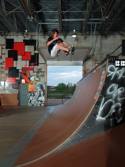 20080515_OllieCoSkate_119.jpgw427h570