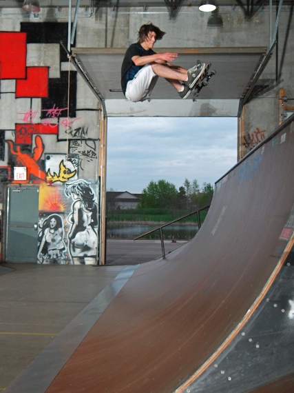 20080515_OllieCoSkate_135.jpgw427h570