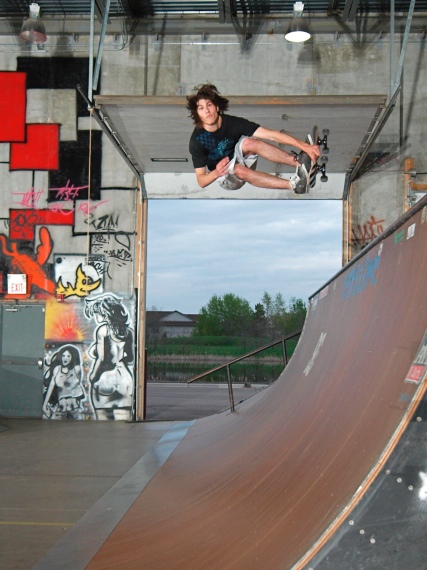20080515_OllieCoSkate_146.jpgw427h570