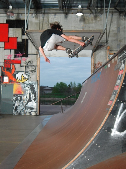 20080515_OllieCoSkate_162.jpgw427h570