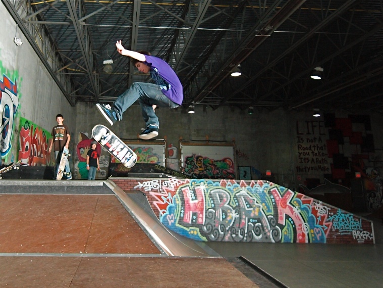20080515_OllieCoSkate_006.jpgw759h570