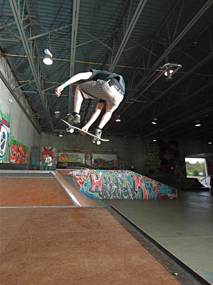 20080515_OllieCoSkate_089.jpgw427h570