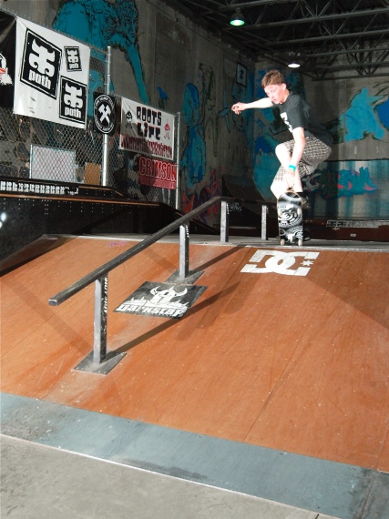 20080515_OllieCoSkate_208.jpgw427h570