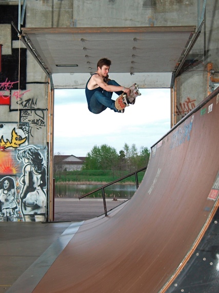 20080515_OllieCoSkate_093.jpgw427h570