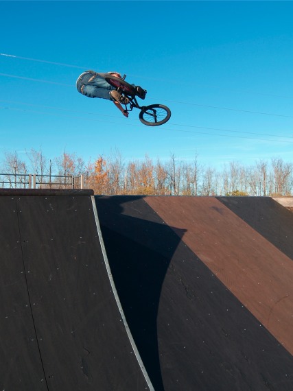 20081031_SuperiorSkate_240.jpgw427h570