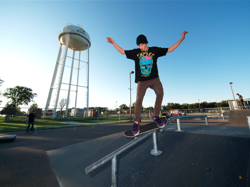20081004_Big_LakeSkate_041.jpgw799h600