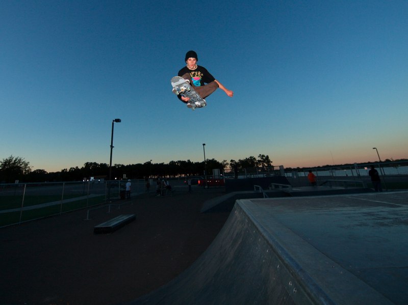20081004_Big_LakeSkate_158.jpgw800h599