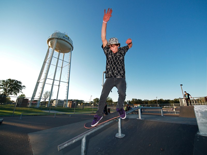 20081004_Big_LakeSkate_053.jpgw800h599