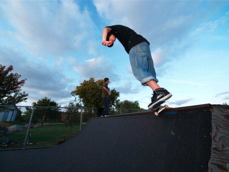 20080927_HutchinsonSkate_125.jpgw799h600