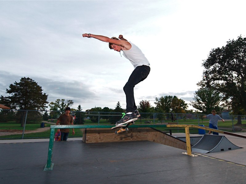 20080927_HutchinsonSkate_039.jpgw799h600