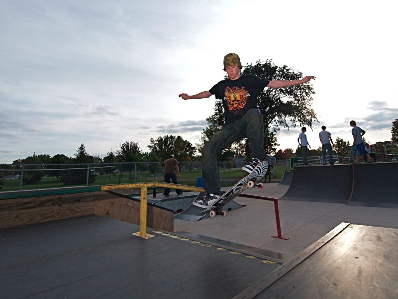 20080927_HutchinsonSkate_028.jpgw800h600