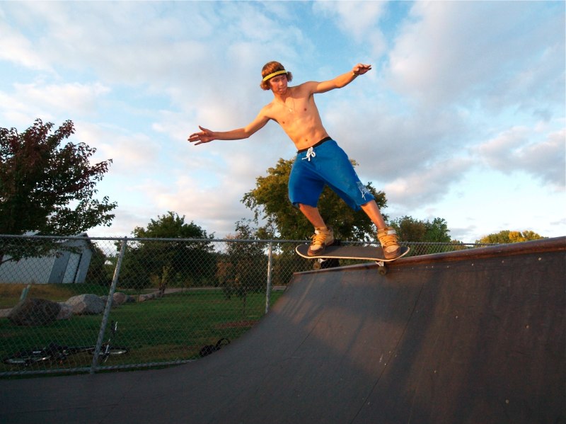 20080927_HutchinsonSkate_108.jpgw800h599