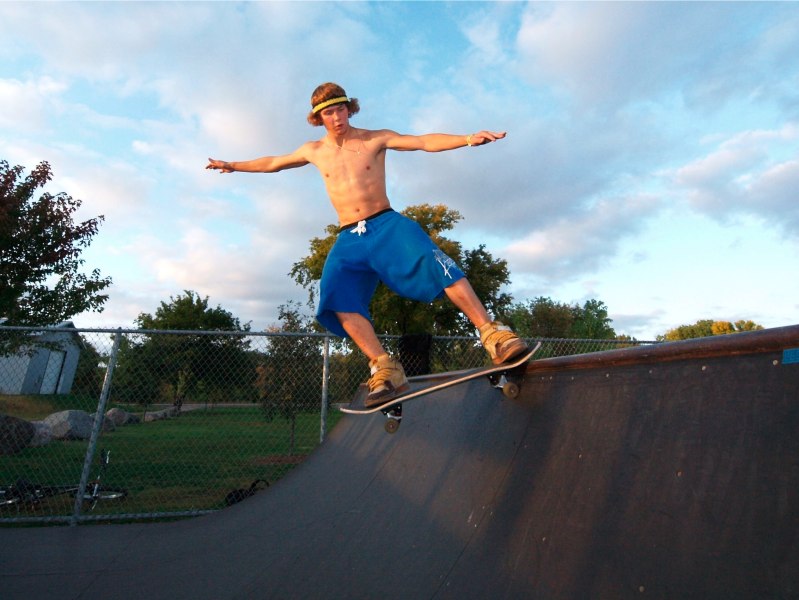 20080927_HutchinsonSkate_110.jpgw799h600