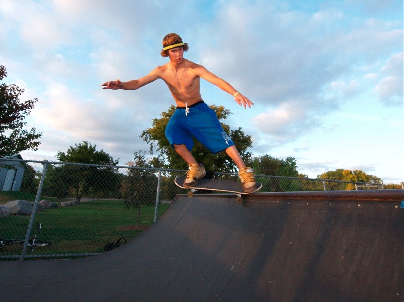 20080927_HutchinsonSkate_116.jpgw800h599