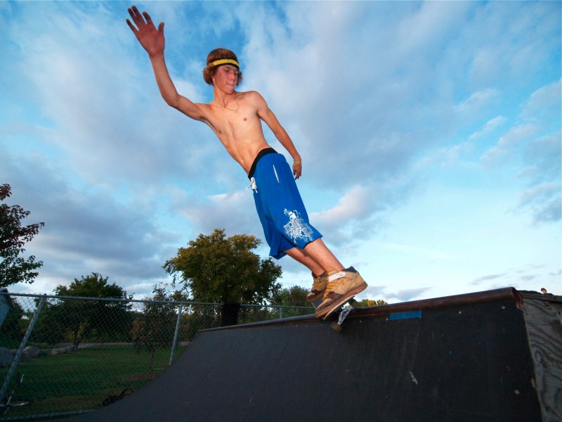 20080927_HutchinsonSkate_123.jpgw800h600